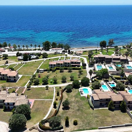 Stigmes Villas & Suites Nea Skioni Exterior photo