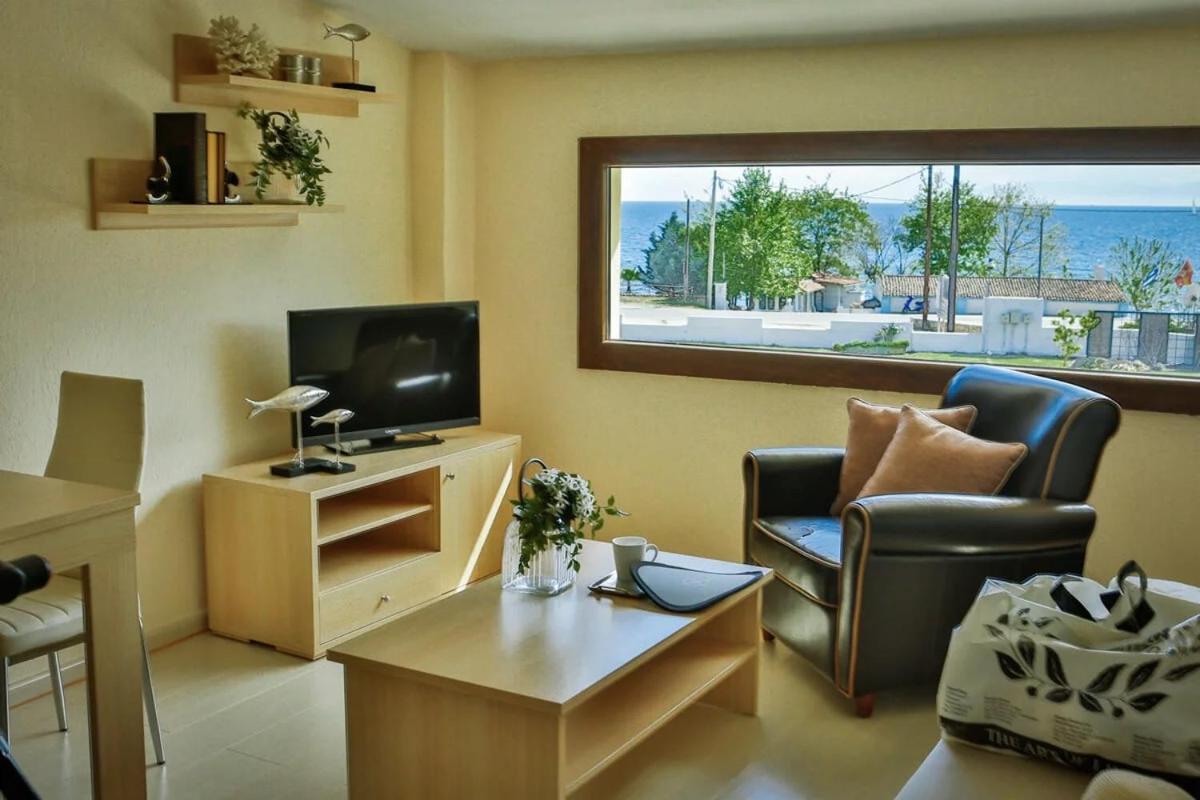 Stigmes Villas & Suites Nea Skioni Exterior photo