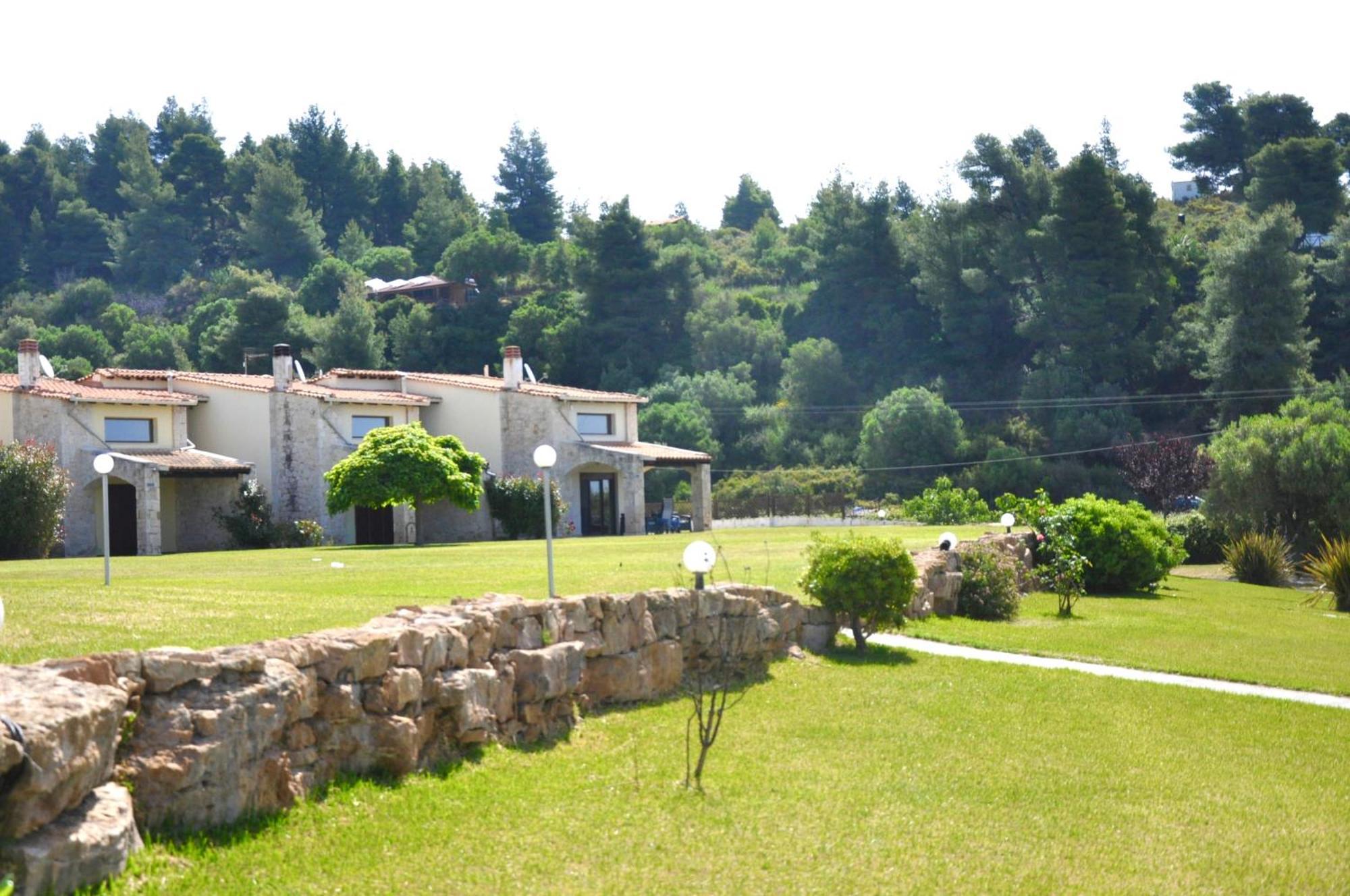 Stigmes Villas & Suites Nea Skioni Exterior photo