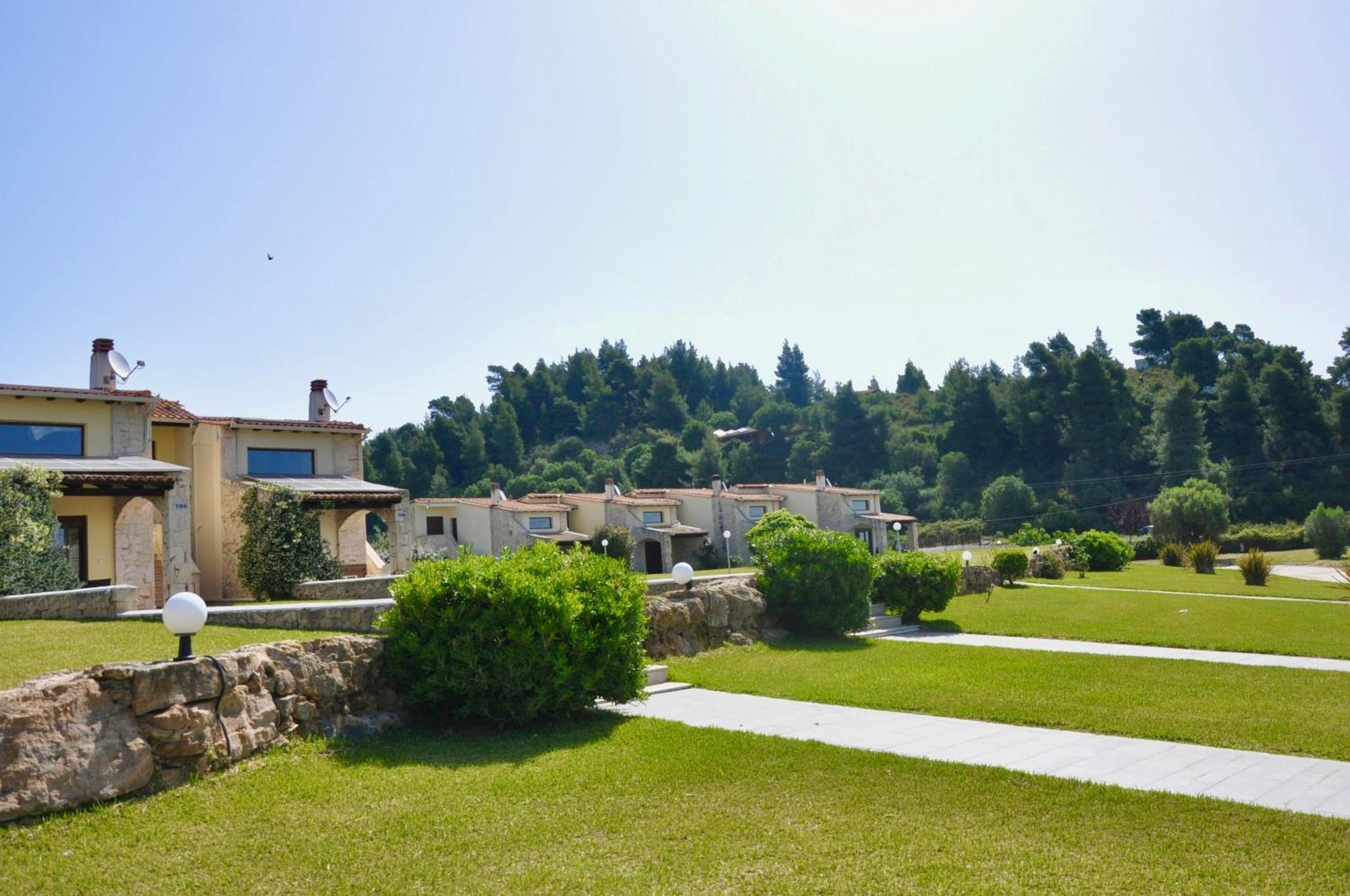 Stigmes Villas & Suites Nea Skioni Exterior photo