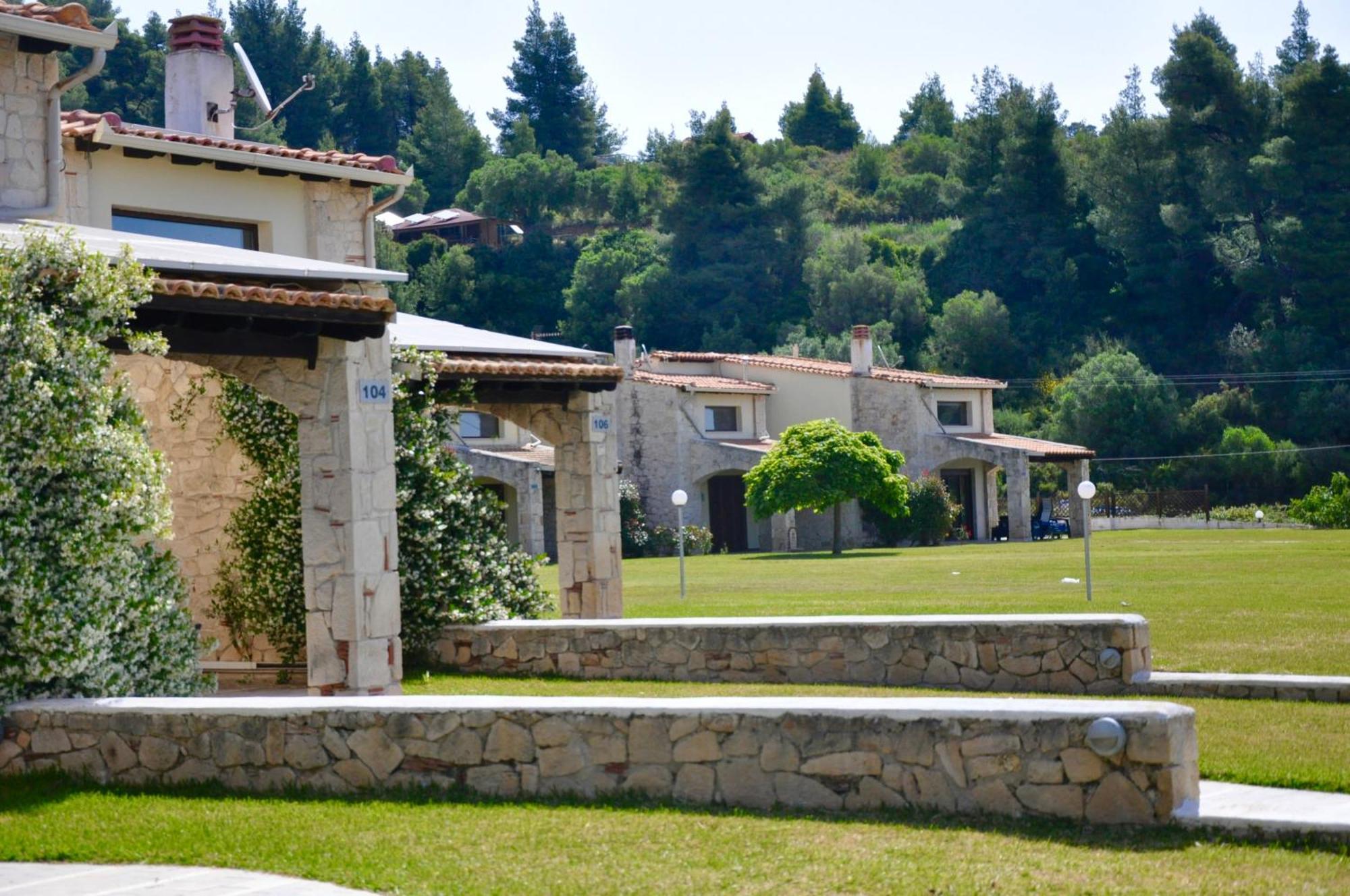 Stigmes Villas & Suites Nea Skioni Exterior photo