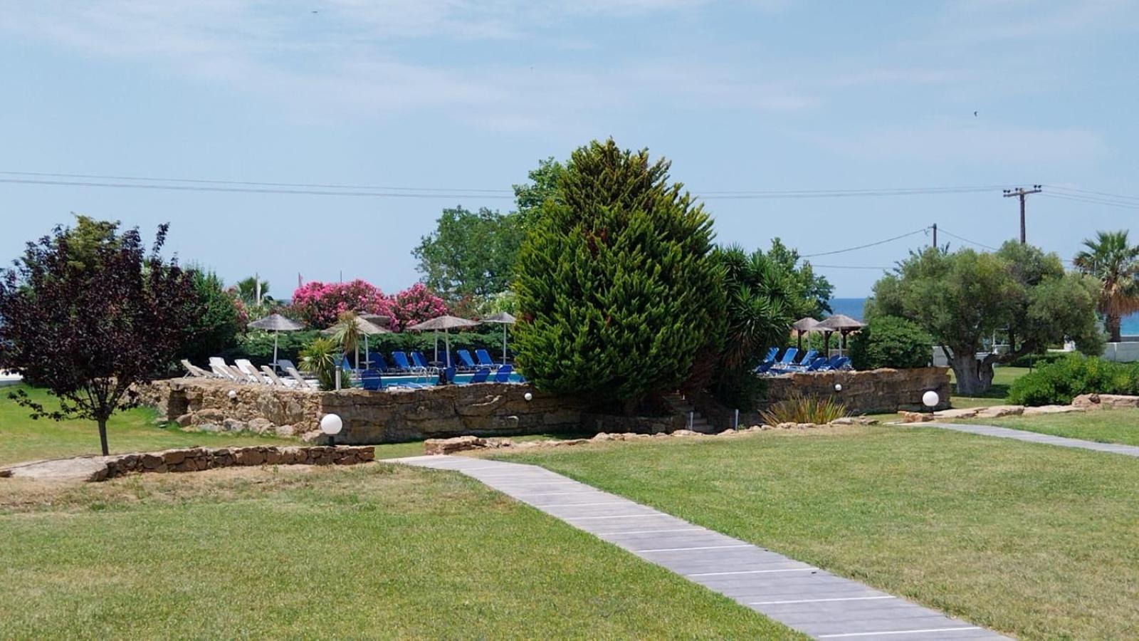 Stigmes Villas & Suites Nea Skioni Exterior photo