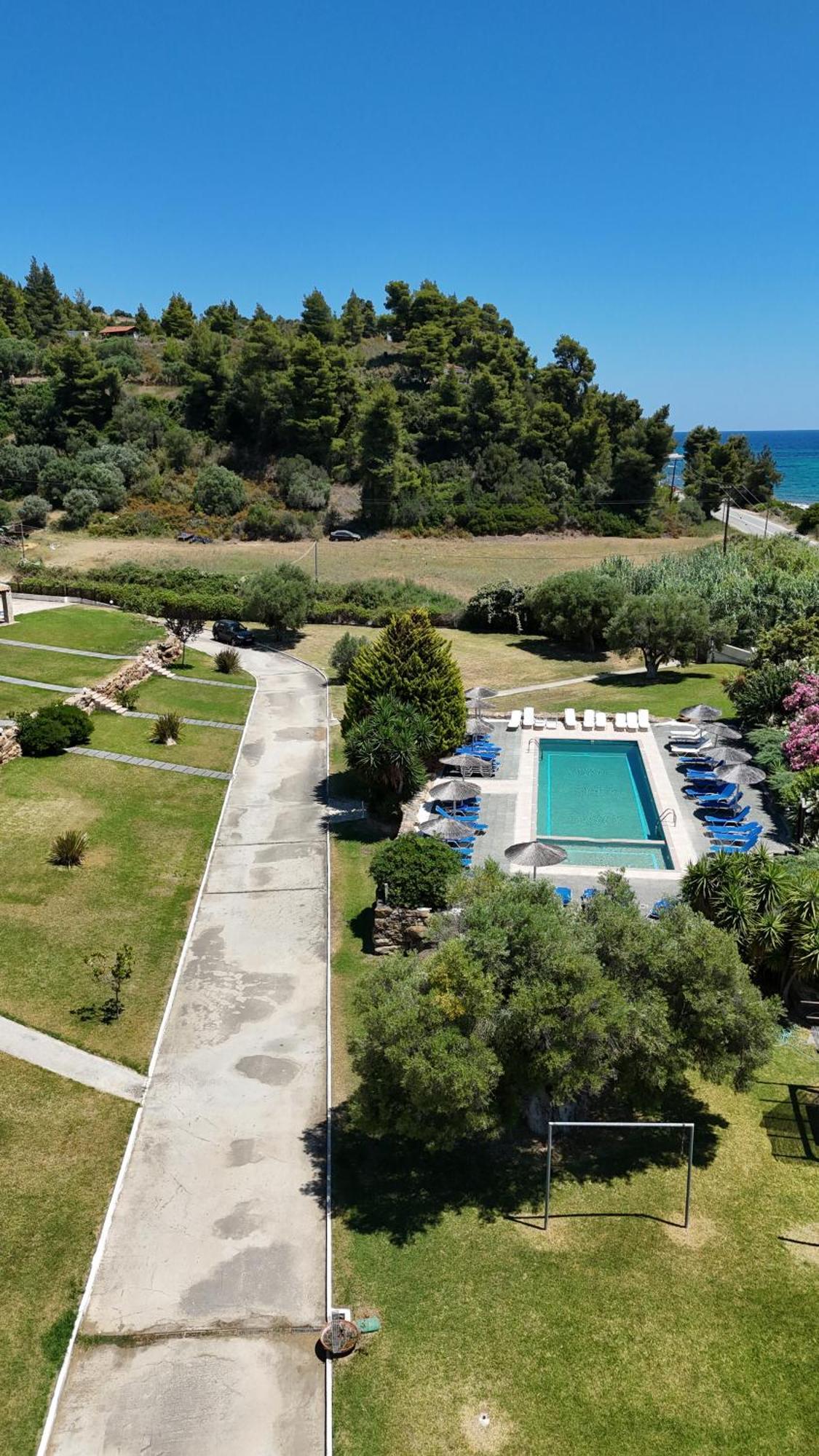 Stigmes Villas & Suites Nea Skioni Exterior photo